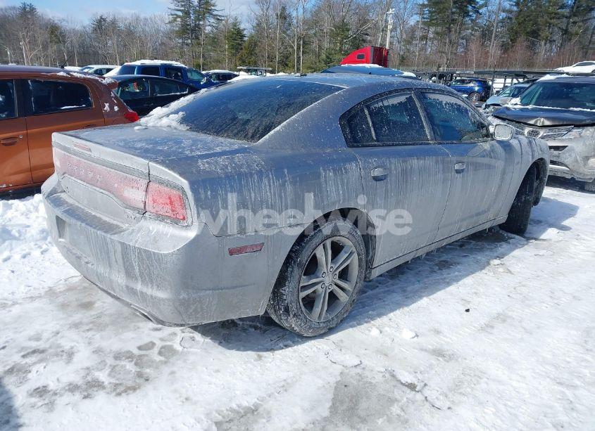 Photo 4 of 2014 Dodge Charger SXT (VIN 2C3CDXJG2EH135638)