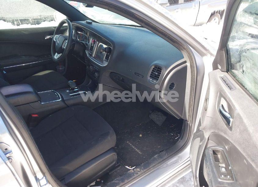 Photo 5 of 2014 Dodge Charger SXT (VIN 2C3CDXJG2EH135638)
