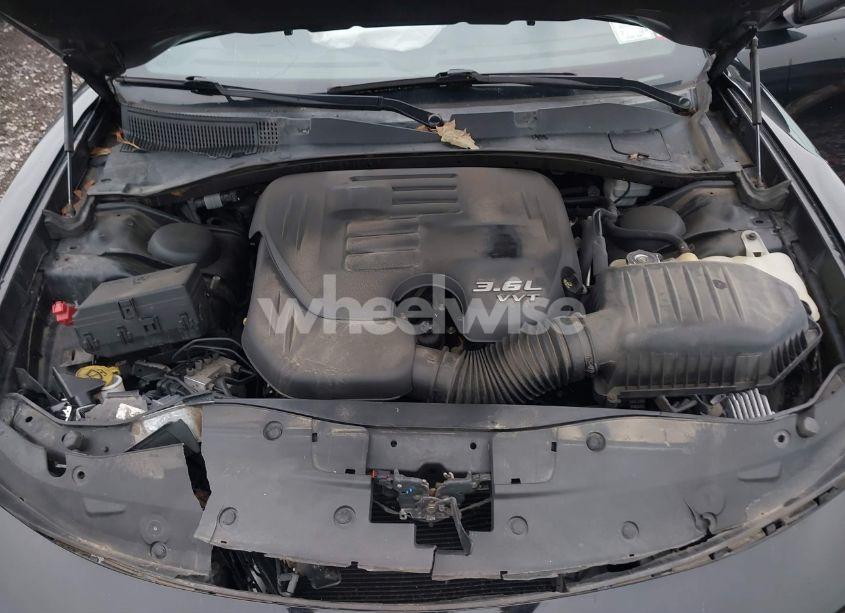 Photo 10 of 2015 Dodge Charger SXT (VIN 2C3CDXJG2FH920243)