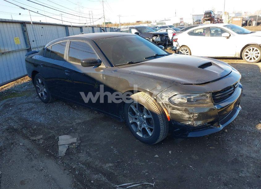 2015 Dodge Charger SXT (VIN 2C3CDXJG2FH929296) main photo