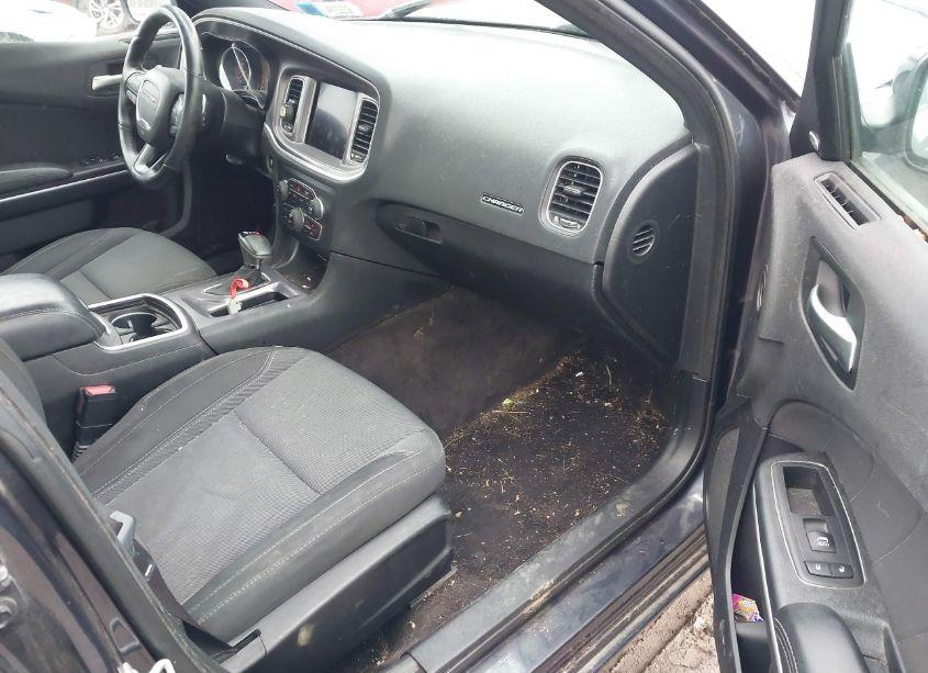 Photo 5 of 2019 Dodge Charger SXT AWD (VIN 2C3CDXJG2KH533301)