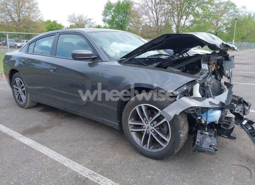 2019 Dodge Charger SXT AWD (VIN 2C3CDXJG2KH589500) main photo