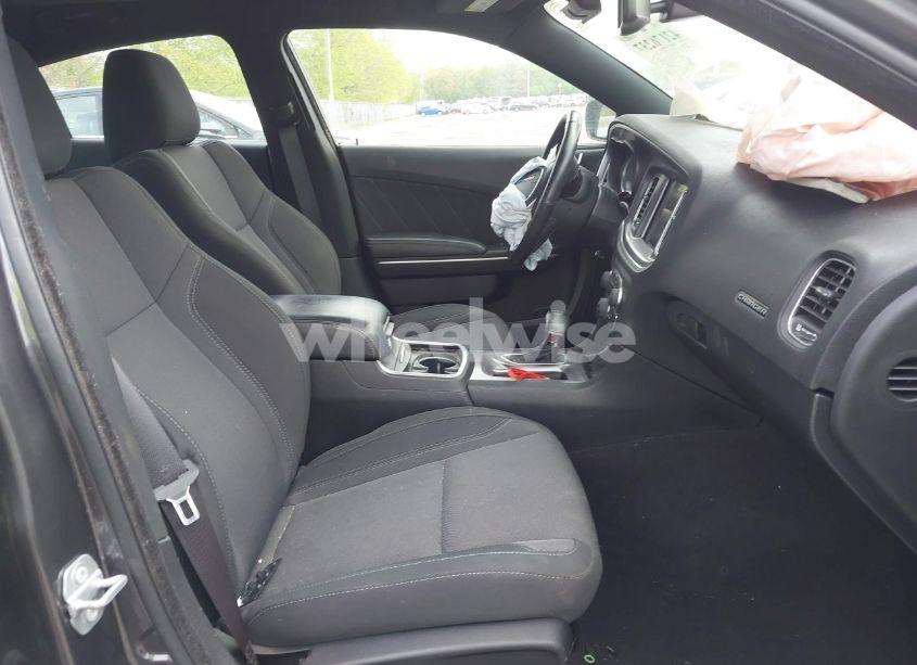 Photo 5 of 2019 Dodge Charger SXT AWD (VIN 2C3CDXJG2KH589500)