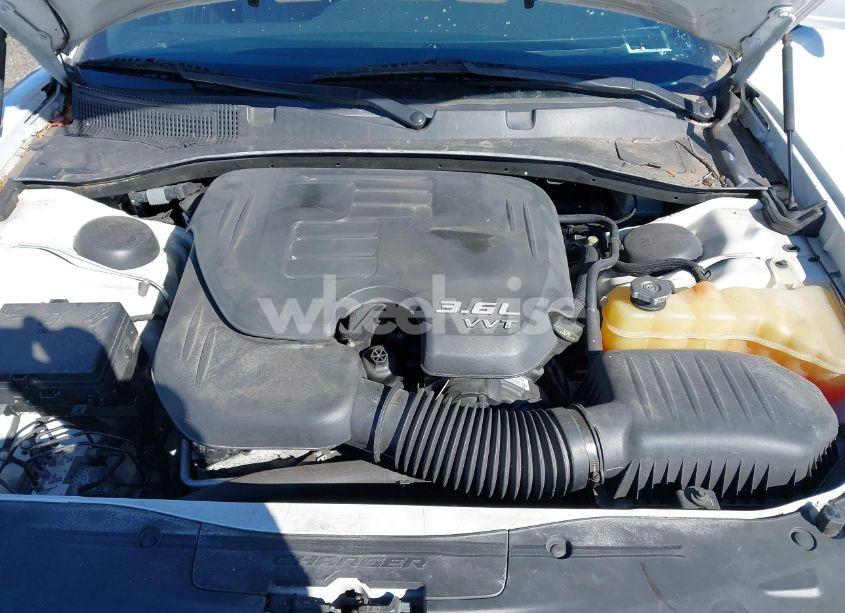 Photo 10 of 2016 Dodge Charger SXT (VIN 2C3CDXJG3GH206493)