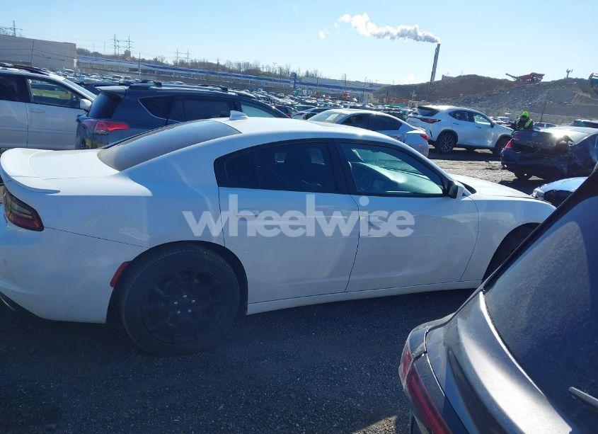 Photo 13 of 2016 Dodge Charger SXT (VIN 2C3CDXJG3GH206493)