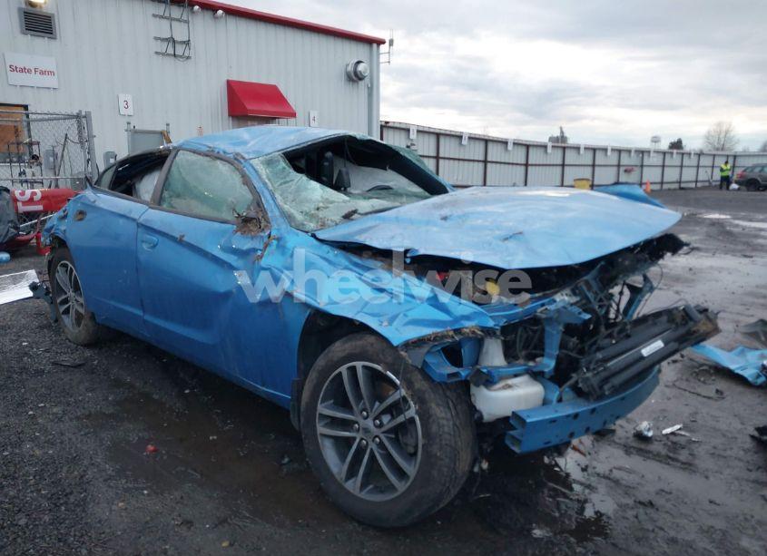 2019 Dodge Charger SXT AWD (VIN 2C3CDXJG3KH577338) main photo