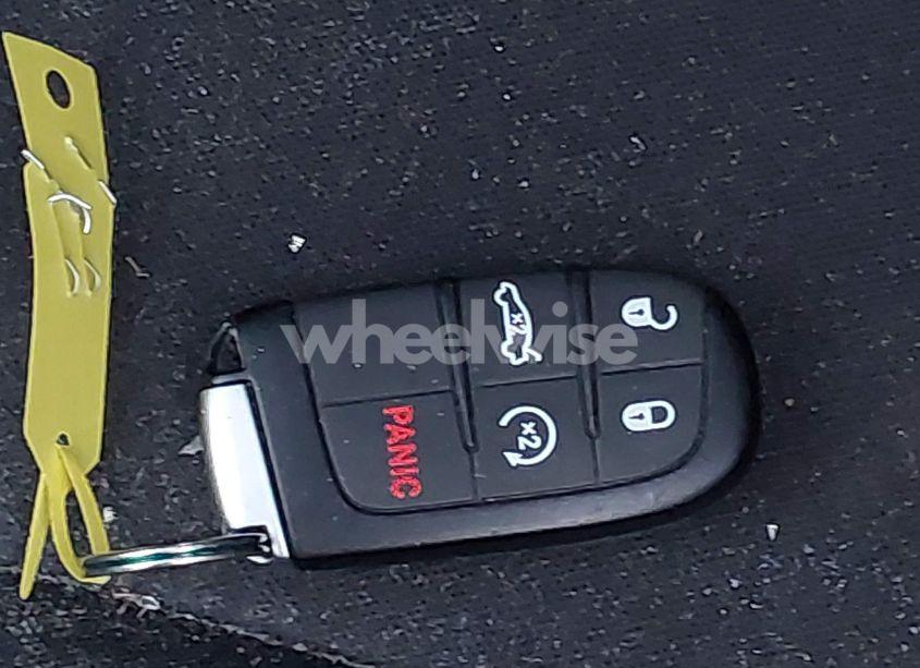 Photo 11 of 2019 Dodge Charger SXT AWD (VIN 2C3CDXJG3KH577338)