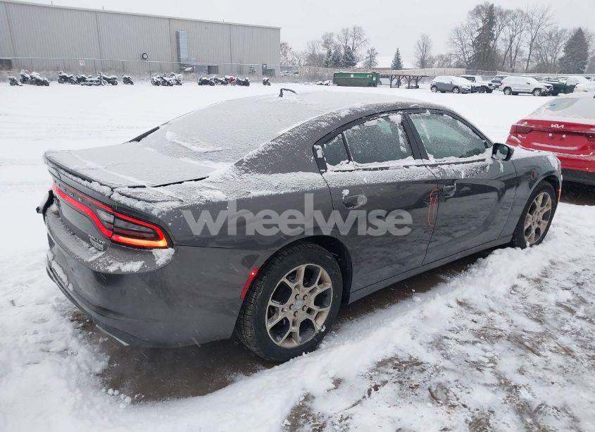 Photo 4 of 2015 Dodge Charger SXT (VIN 2C3CDXJG4FH748975)