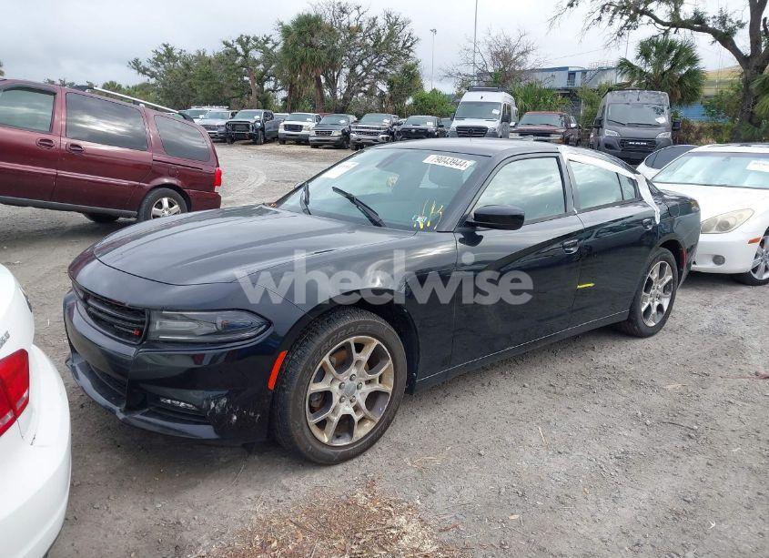 Photo 2 of 2015 Dodge Charger SXT (VIN 2C3CDXJG4FH919708)