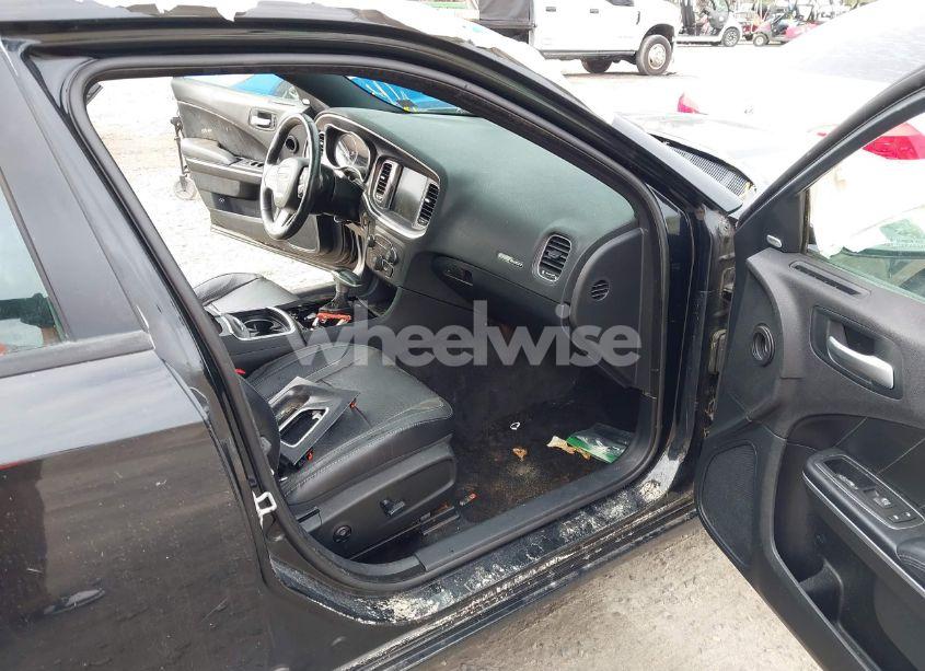 Photo 5 of 2015 Dodge Charger SXT (VIN 2C3CDXJG4FH919708)