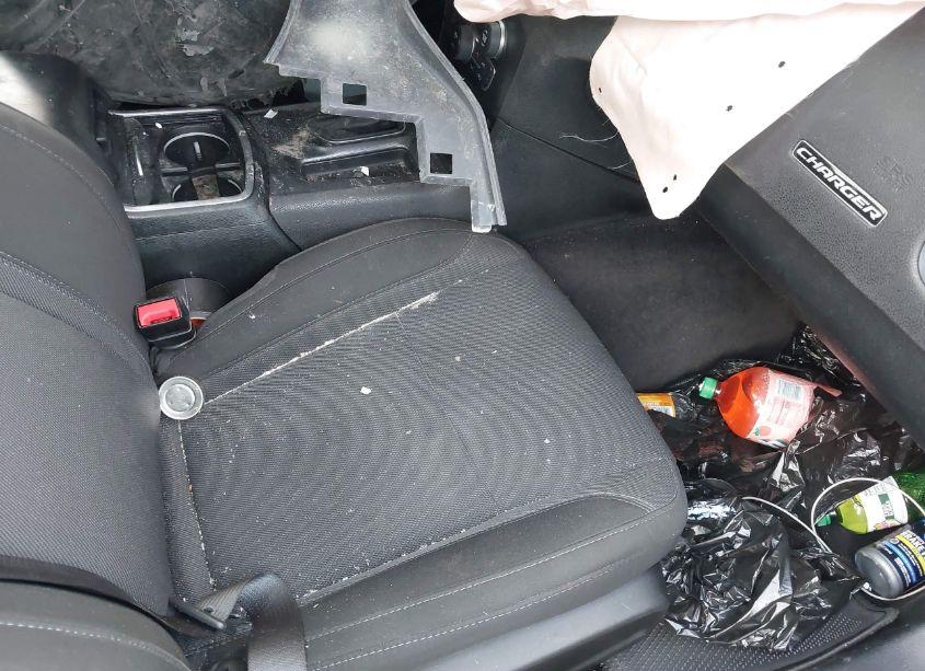 Photo 5 of 2016 Dodge Charger SXT (VIN 2C3CDXJG4GH286581)