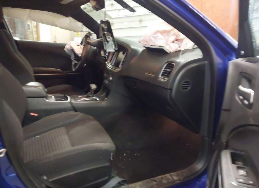 Photo 5 of 2019 Dodge Charger SXT (VIN 2C3CDXJG4KH506388)