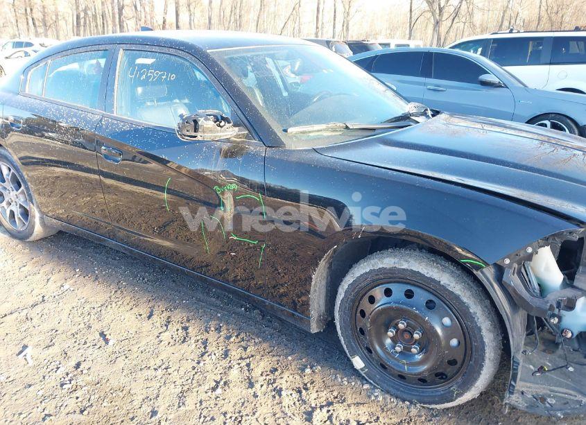 Photo 6 of 2015 Dodge Charger SXT (VIN 2C3CDXJG5FH891479)