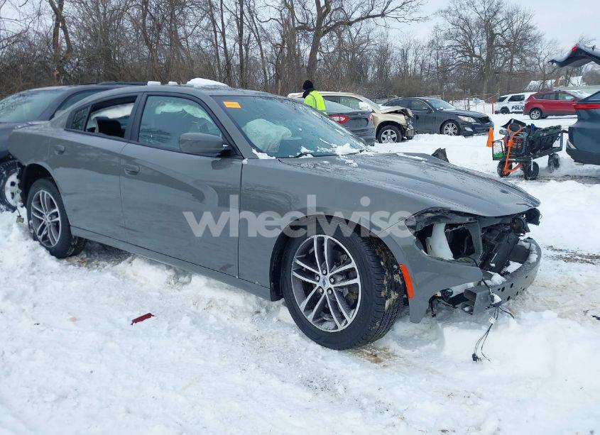 2019 Dodge Charger SXT AWD (VIN 2C3CDXJG5KH527797) main photo