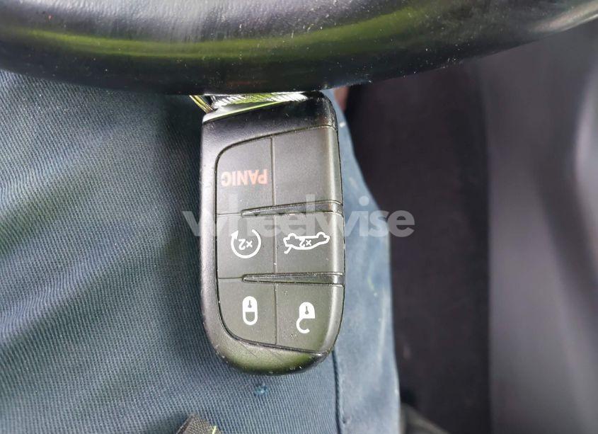 Photo 11 of 2019 Dodge Charger SXT AWD (VIN 2C3CDXJG5KH527797)