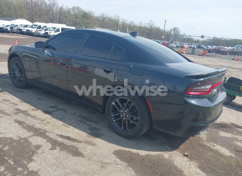 Photo 3 of 2019 Dodge Charger SXT AWD (VIN 2C3CDXJG5KH624059)