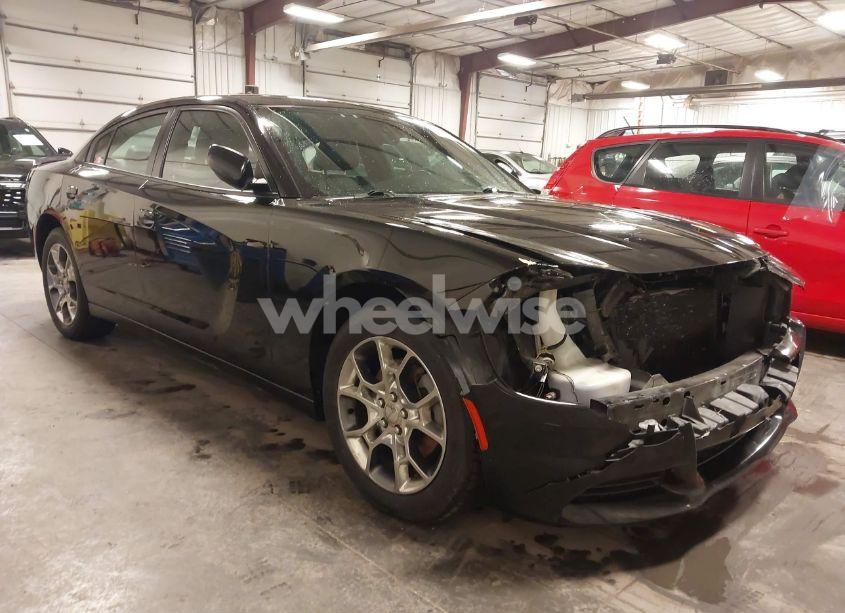 2015 Dodge Charger SXT (VIN 2C3CDXJG6FH500999) main photo