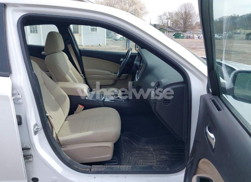 Photo 5 of 2013 Dodge Charger SXT (VIN 2C3CDXJG7DH535130)