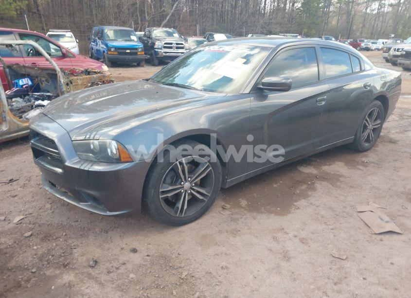 Photo 2 of 2014 Dodge Charger SXT (VIN 2C3CDXJG7EH138261)