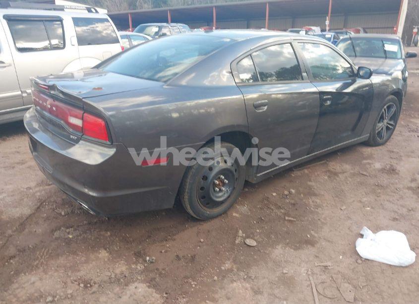 Photo 4 of 2014 Dodge Charger SXT (VIN 2C3CDXJG7EH138261)