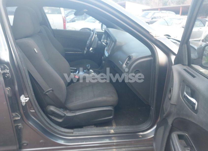 Photo 5 of 2014 Dodge Charger SXT (VIN 2C3CDXJG7EH138261)