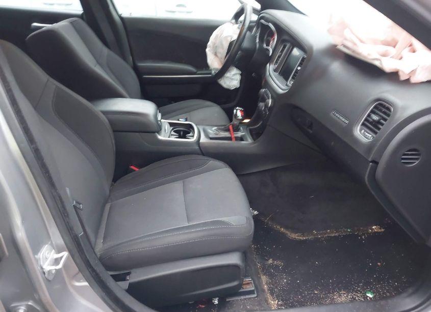 Photo 5 of 2016 Dodge Charger SXT (VIN 2C3CDXJG7GH144435)