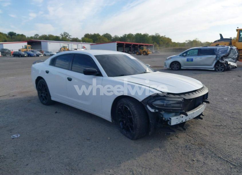 2016 Dodge Charger SXT (VIN 2C3CDXJG7GH229128) main photo