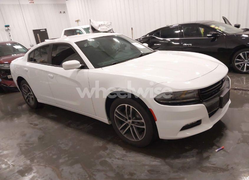 2019 Dodge Charger SXT AWD (VIN 2C3CDXJG7KH639078) main photo