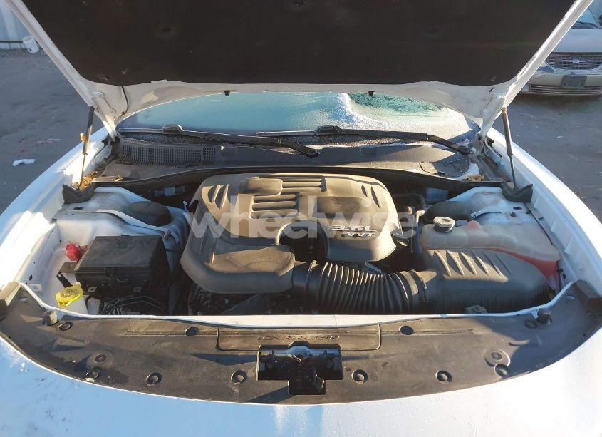 Photo 10 of 2019 Dodge Charger SXT AWD (VIN 2C3CDXJG7KH697353)