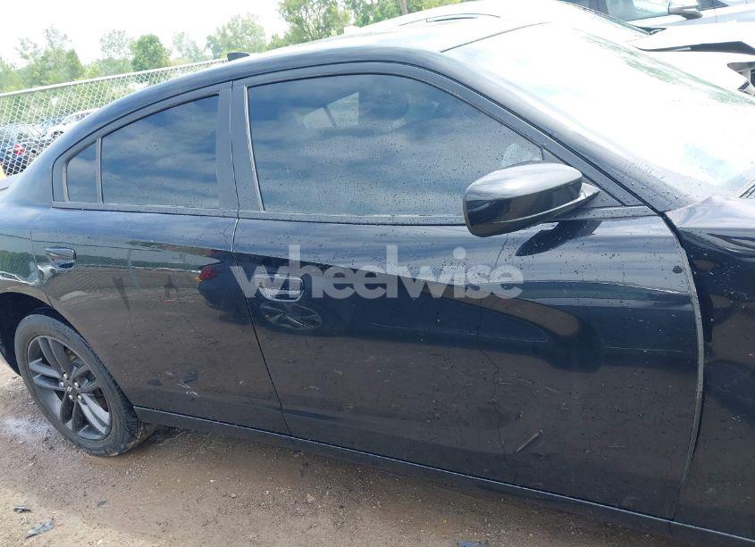 Photo 13 of 2019 Dodge Charger SXT AWD (VIN 2C3CDXJG7KH710585)