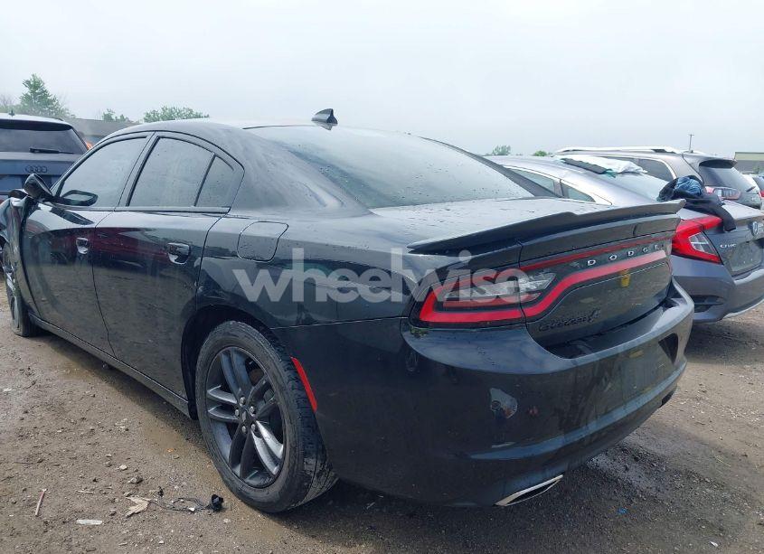 Photo 3 of 2019 Dodge Charger SXT AWD (VIN 2C3CDXJG7KH710585)
