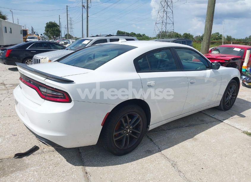 Photo 4 of 2019 Dodge Charger SXT AWD (VIN 2C3CDXJG8KH622872)