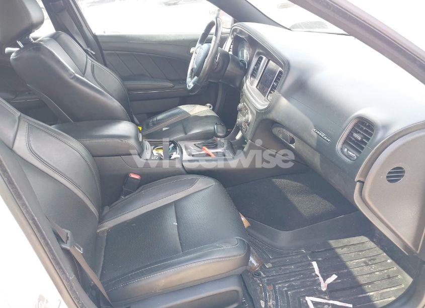 Photo 5 of 2019 Dodge Charger SXT AWD (VIN 2C3CDXJG8KH622872)