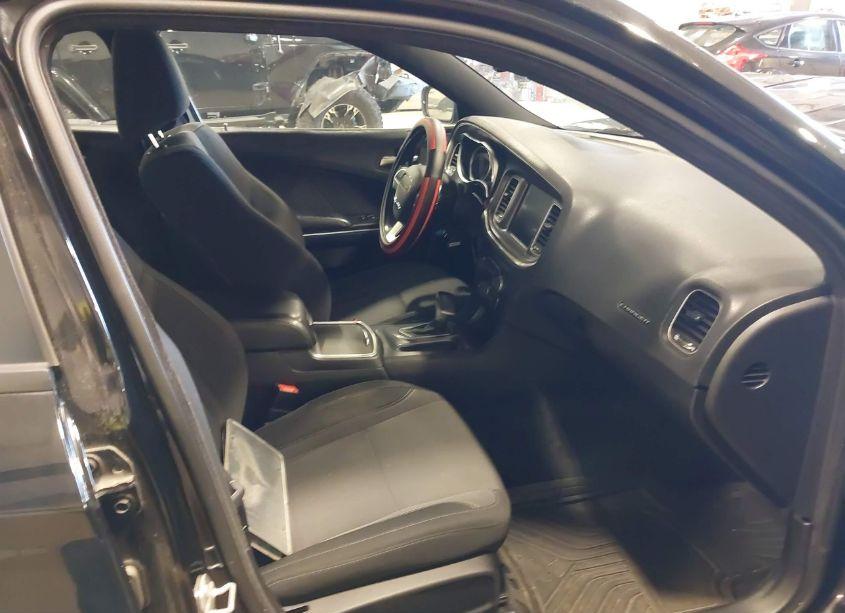 Photo 5 of 2016 Dodge Charger SXT (VIN 2C3CDXJG9GH197508)