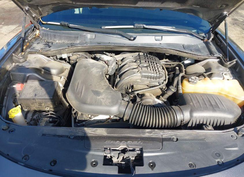 Photo 10 of 2016 Dodge Charger SXT (VIN 2C3CDXJGXGH324329)