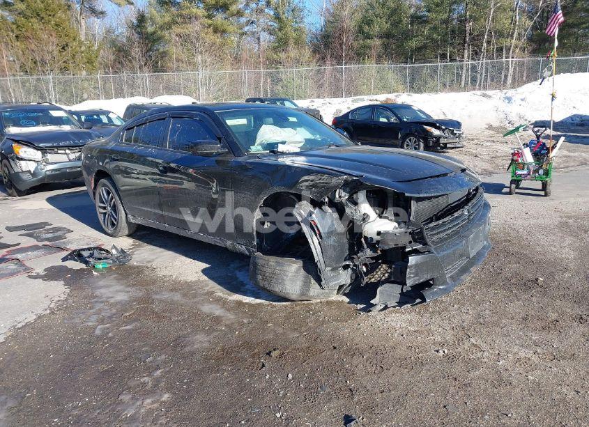 2019 Dodge Charger SXT AWD (VIN 2C3CDXJGXKH520733) main photo