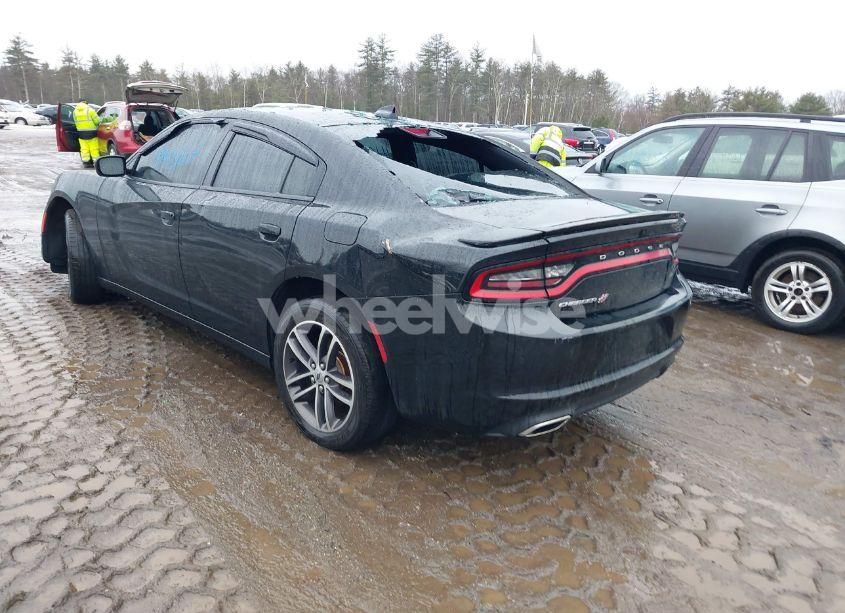 Photo 3 of 2019 Dodge Charger SXT AWD (VIN 2C3CDXJGXKH520733)