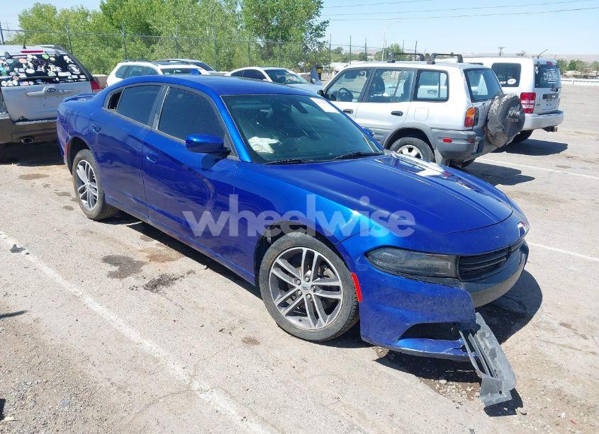 2019 Dodge Charger SXT AWD (VIN 2C3CDXJGXKH756282) main photo