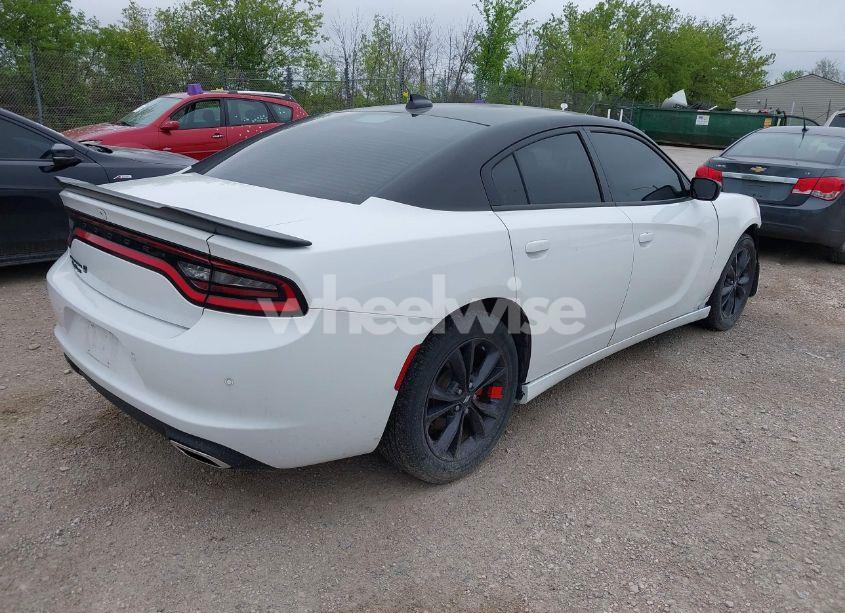 Photo 4 of 2020 Dodge Charger SXT AWD (VIN 2C3CDXJGXLH133648)