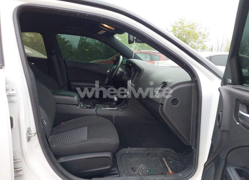 Photo 5 of 2020 Dodge Charger SXT AWD (VIN 2C3CDXJGXLH133648)