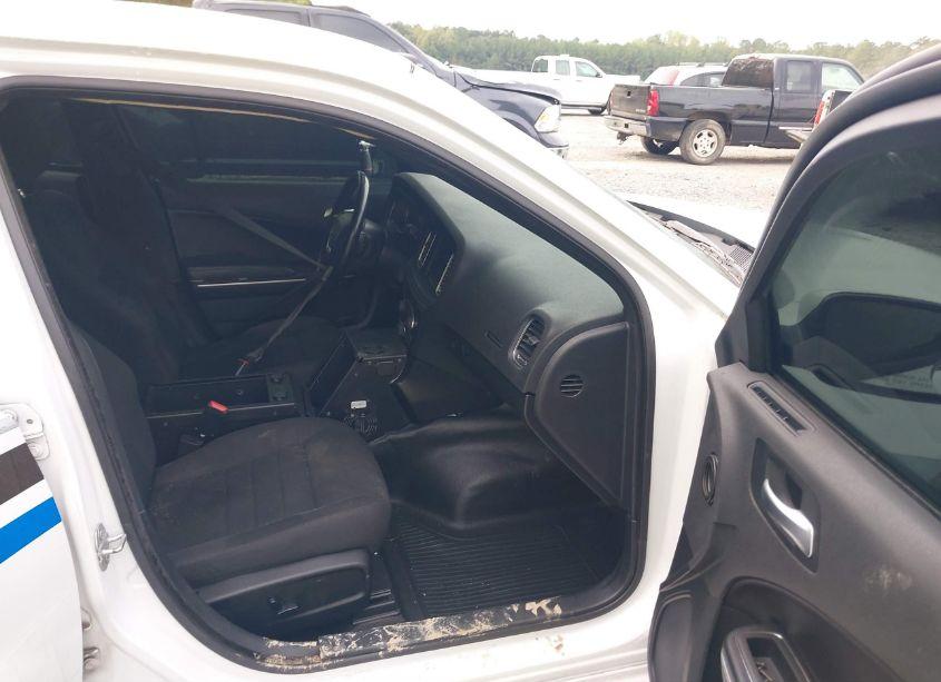 Photo 5 of 2019 Dodge Charger POLICE AWD (VIN 2C3CDXKTXKH755287)