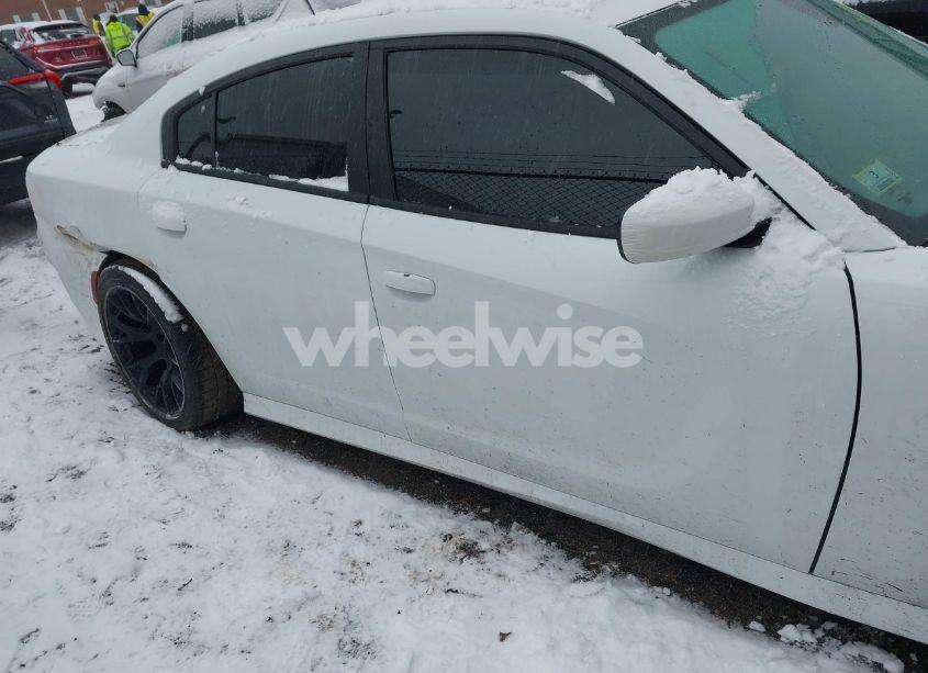 Photo 13 of 2018 Dodge Charger SRT HELLCAT RWD (VIN 2C3CDXL94JH223468)