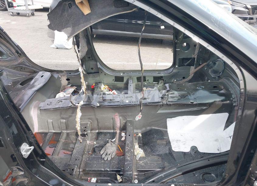 Photo 5 of 2017 Dodge Charger SRT HELLCAT RWD (VIN 2C3CDXL95HH536703)