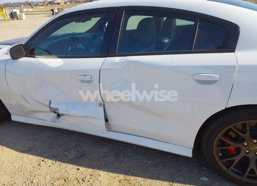 Photo 17 of 2016 Dodge Charger SRT HELLCAT (VIN 2C3CDXL97GH199725)