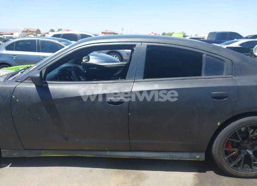 Photo 13 of 2019 Dodge Charger SRT HELLCAT RWD (VIN 2C3CDXL98KH732884)