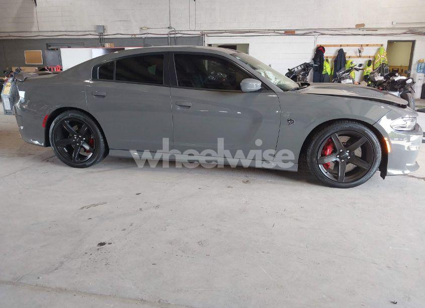 Photo 13 of 2017 Dodge Charger SRT HELLCAT RWD (VIN 2C3CDXL99HH638490)