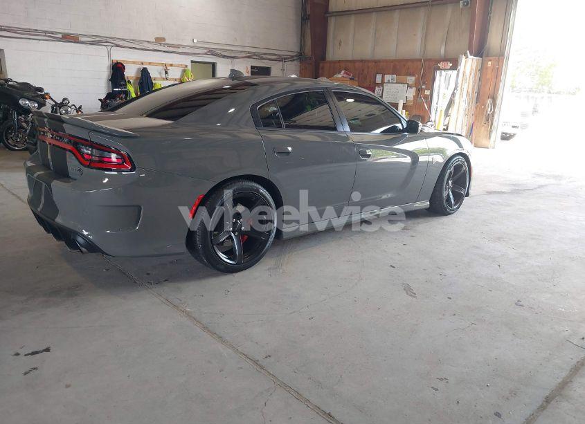 Photo 4 of 2017 Dodge Charger SRT HELLCAT RWD (VIN 2C3CDXL99HH638490)