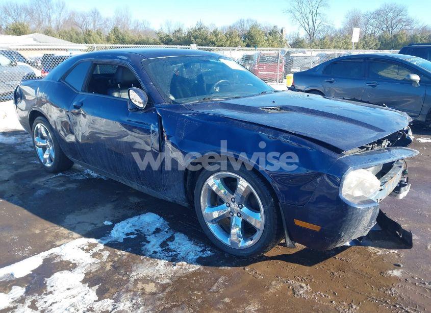 2013 Dodge Challenger SXT (VIN 2C3CDYAG0DH642154) main photo