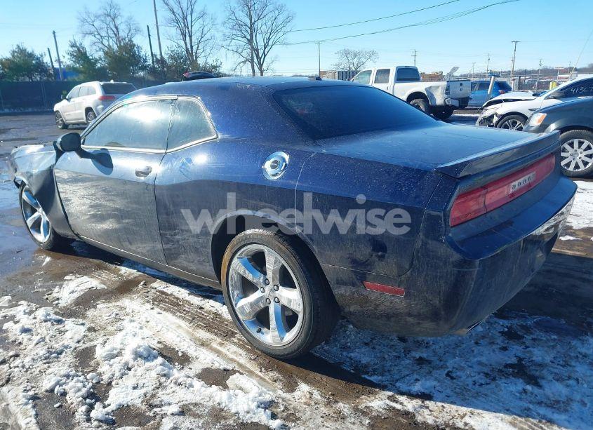 Photo 3 of 2013 Dodge Challenger SXT (VIN 2C3CDYAG0DH642154)