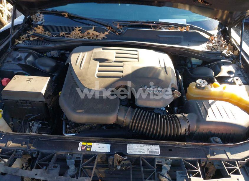 Photo 10 of 2013 Dodge Challenger SXT (VIN 2C3CDYAG0DH645961)